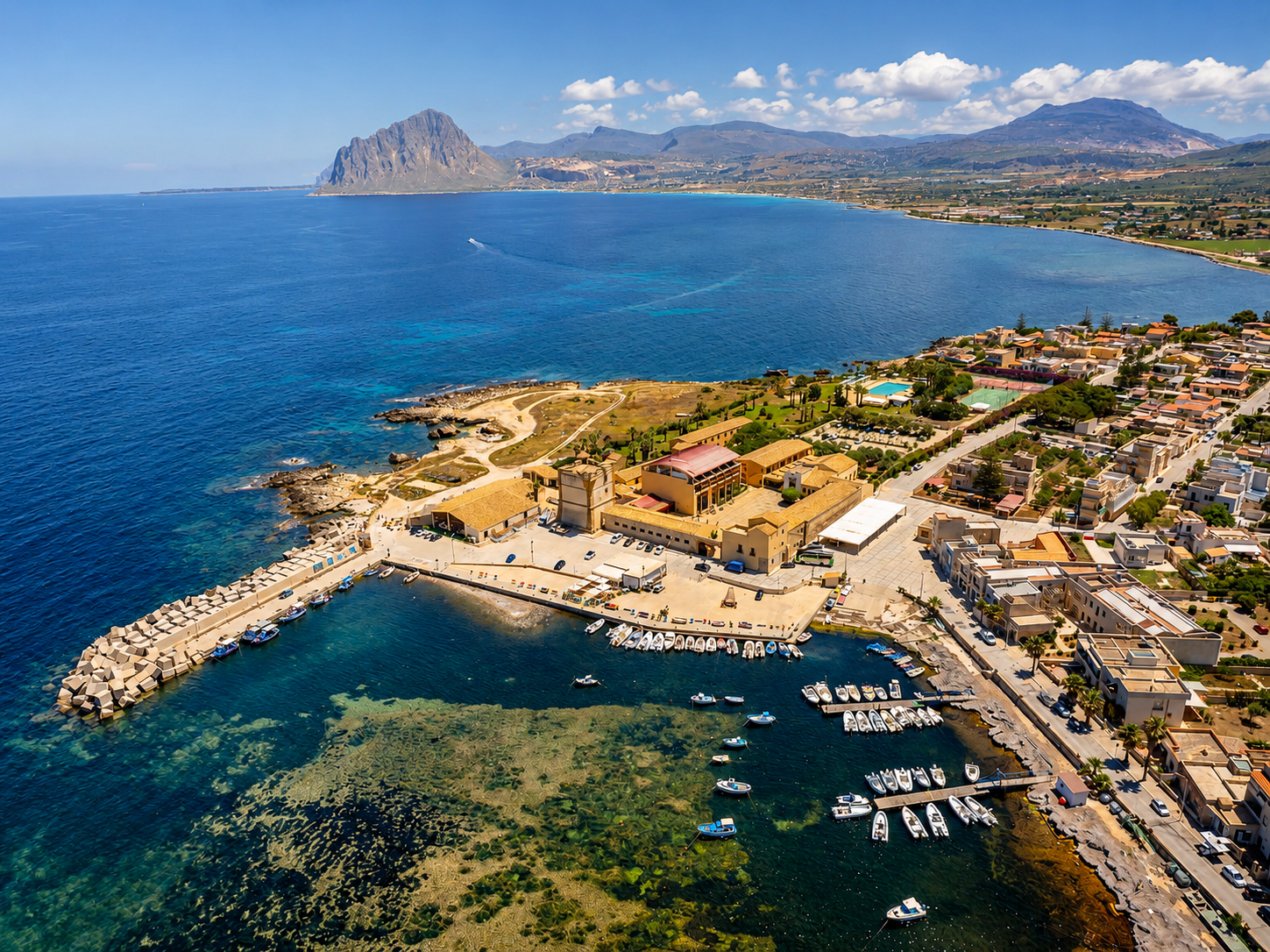 Phi Hotel La Tonnara di Bonagia e costa siciliana